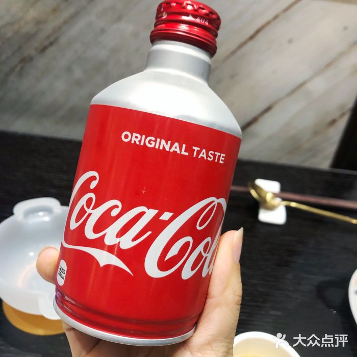 甬府小鲜(陆家嘴中心店)可口可乐图片