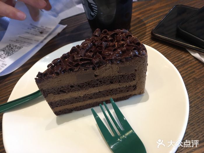 星巴克(百脑汇店)浓醇三重黑巧克力蛋糕图片