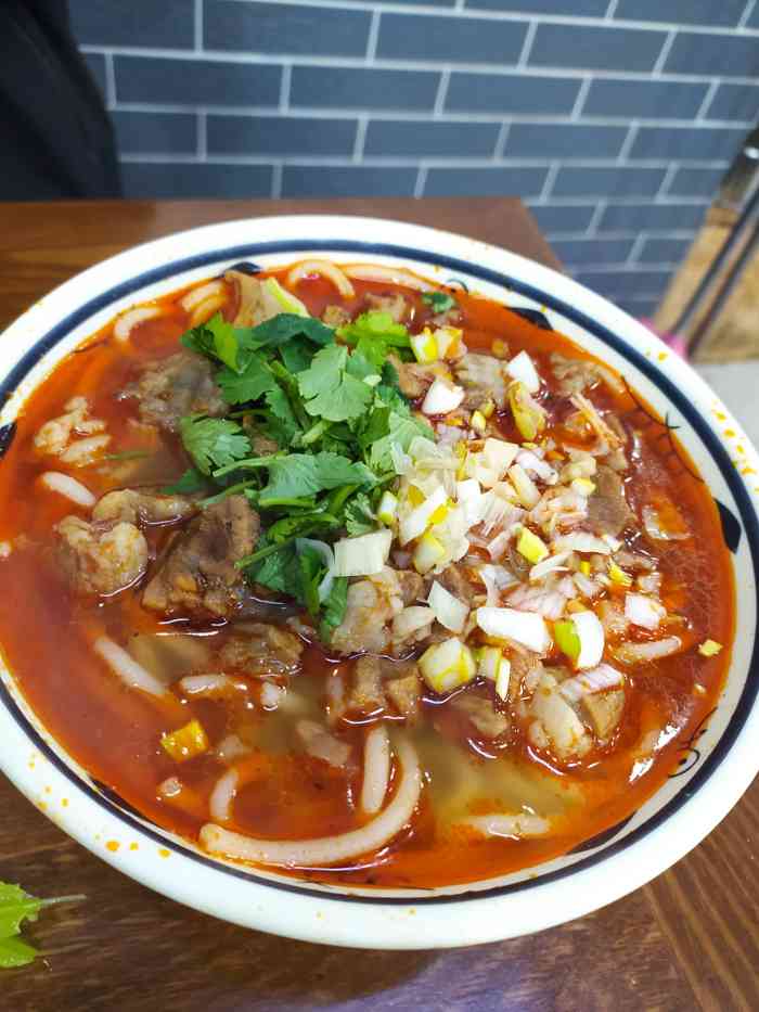 吴记绥德羊杂碎羊肉面(曲江店)-"前几天去拔的草,总体