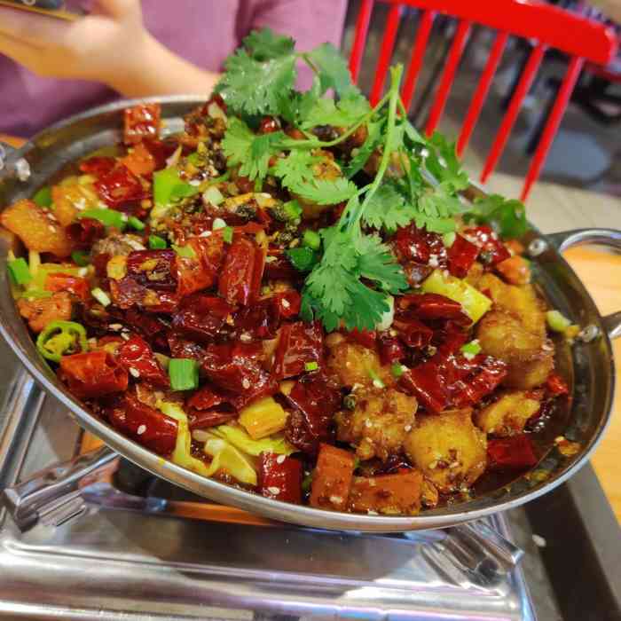 肥婆干锅(熙街店)-"味道一般,点的里脊和鱿鱼,上的牛肉和里脊.