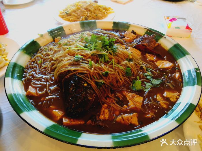 得莫利小雨炖鱼馆图片