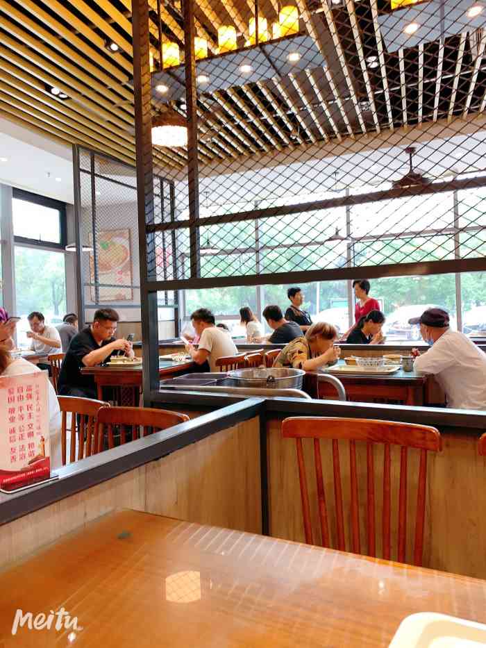 格外香大食堂(购物公园店)-"今天在外面做兼职,看见这大食堂就进来了