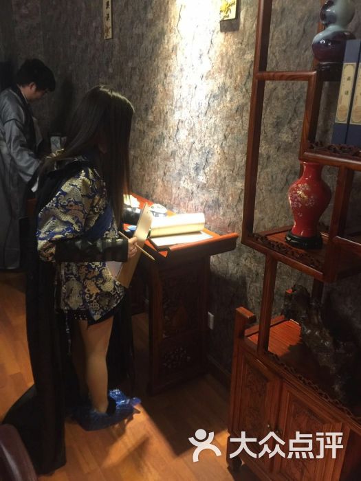 左先生探案馆:特别感谢老板发的福利,周一临时