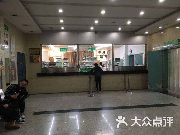 湖北省中医院凤凰门诊部图片 - 第1张