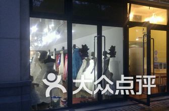 上海婚纱店_婚纱店(3)