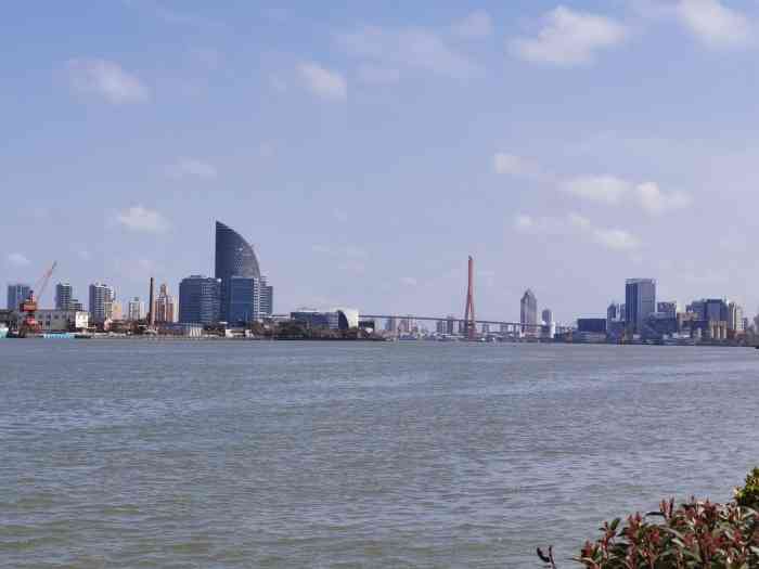 上海船厂滨江绿地-"上海船厂滨江绿地这里的风景绿化.