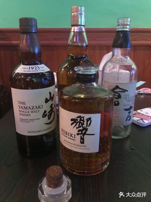 酒吧位置坐落在广西桂林柑橘研究所内,闹中.