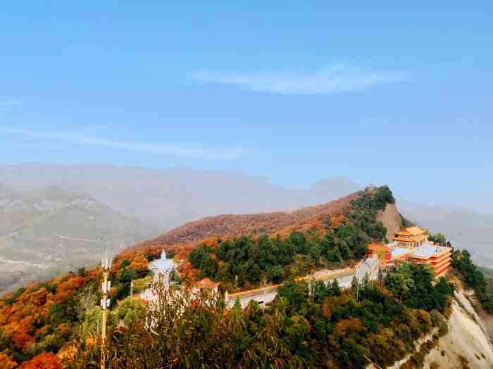 照金香山旅游景区-"开车沿大香山至玉华宫的旅游公路.