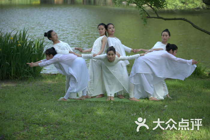 3、上海瑜伽教練培訓課程多少錢？ 