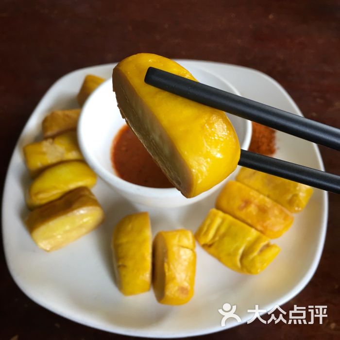 山里人家宣威菜馆(呈贡店)-烤黄豆腐图片-呈贡