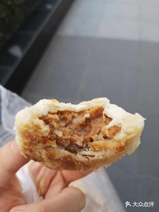 光明邨大酒家鲜肉月饼图片
