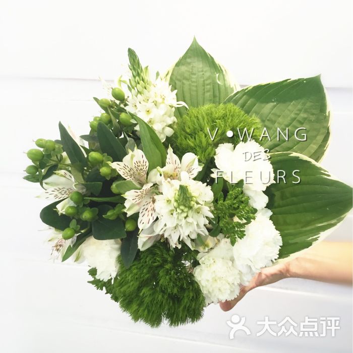 vwang 奢华婚礼宴会派对与花艺白绿色多特果图片 - 第36张