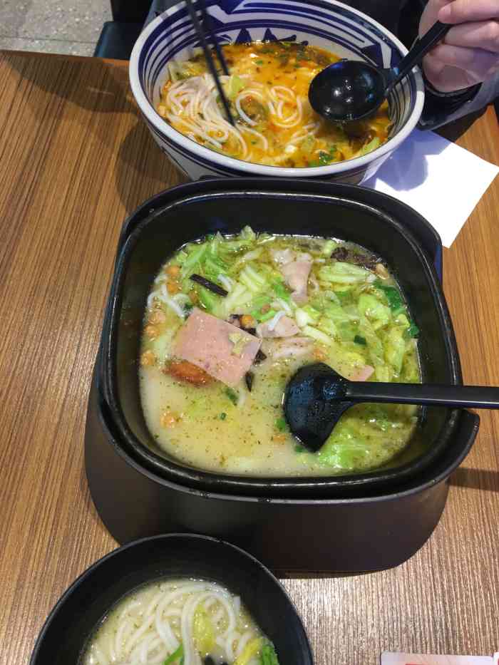 阿香米线(宜宾万达店)-"如果点外卖吃米线的话,还是吃