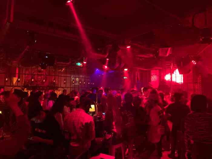 orangutan bunker猩猩地堡酒吧(兰桂坊店)-"如果是纯爱好蹦迪的耍娃