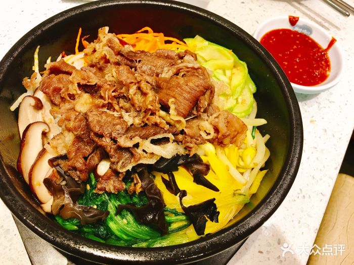 烤牛肉拌饭