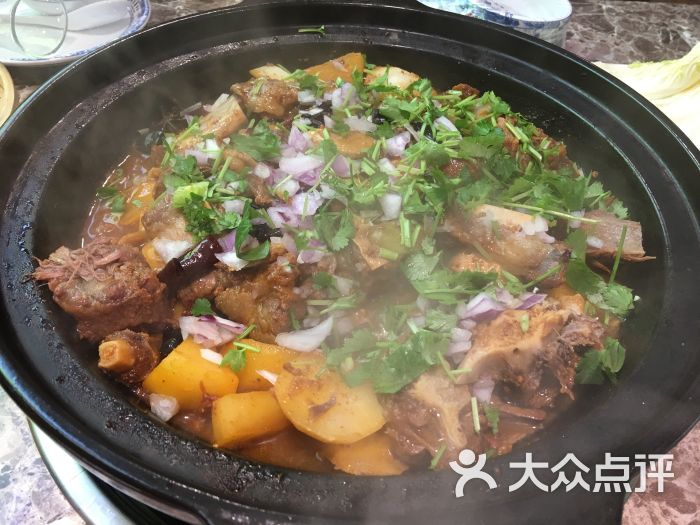 闯关东·牛排牛尾一锅香