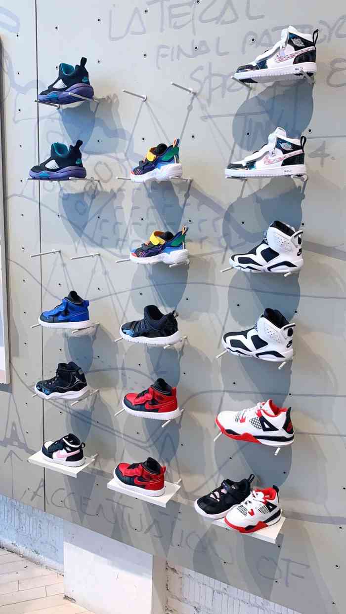 air jordan(老城根旗舰店)-"老城根的aj快是比较多,转