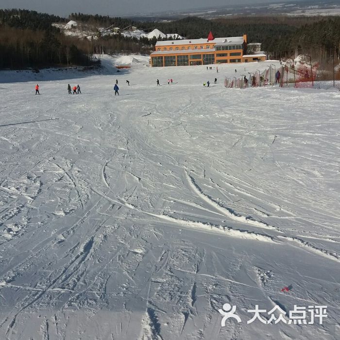 玉泉金都滑雪场