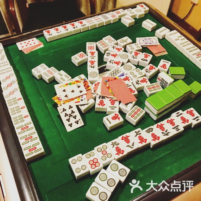 幺鸡的茶楼麻将馆
