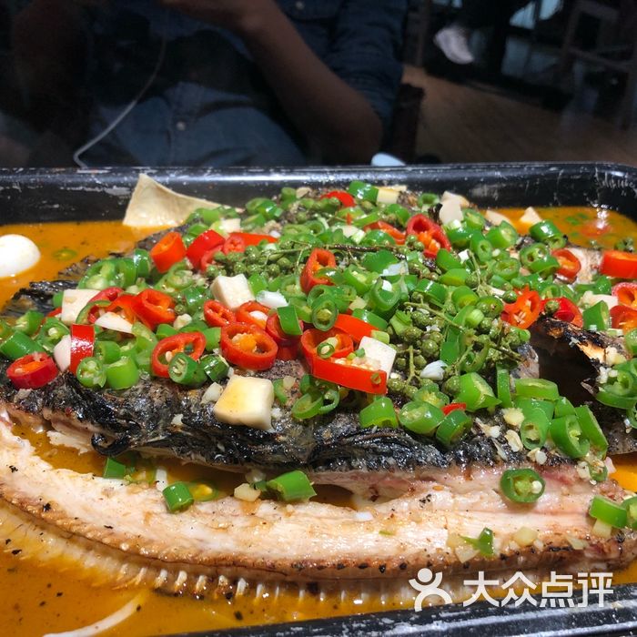 青花椒秘制烤鱼