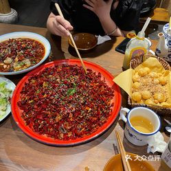 深圳美食>川菜>罗湖区>八卦岭/园岭>先启半步颠小酒馆(罗湖halo广场店
