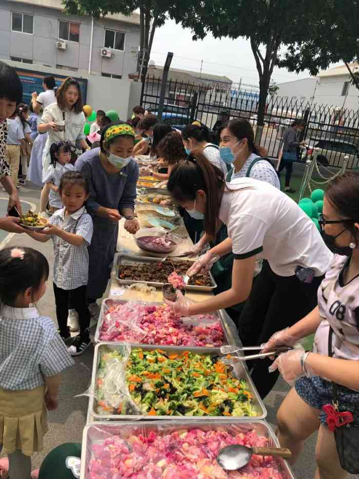 霍洛威幼儿园-"校园环境还是不错的,不过老师感觉还不是很.