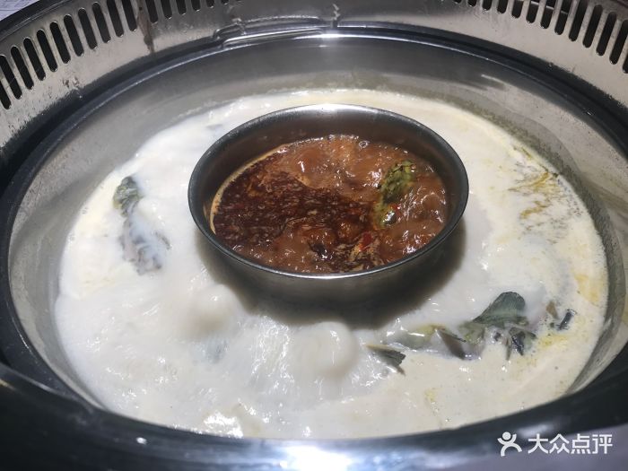 鱼豆吉豆浆鱼火锅(汉街万达店)黄骨头图片