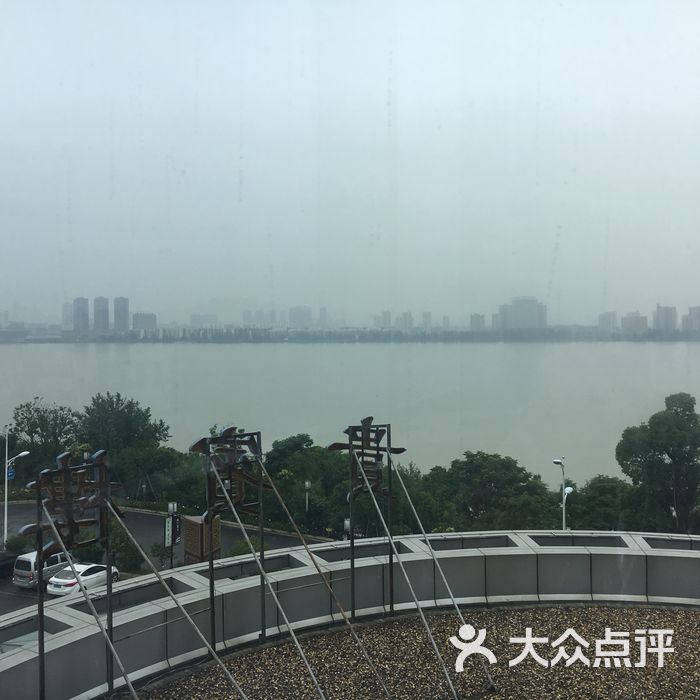 钟祥莫愁湖国际大酒店