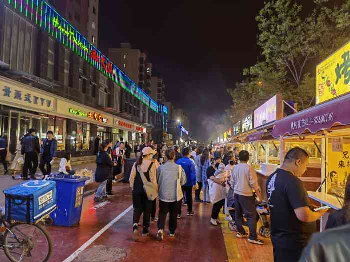 姚村美食街-"西青大学城姚村夜市,从年前就一炮而红,.