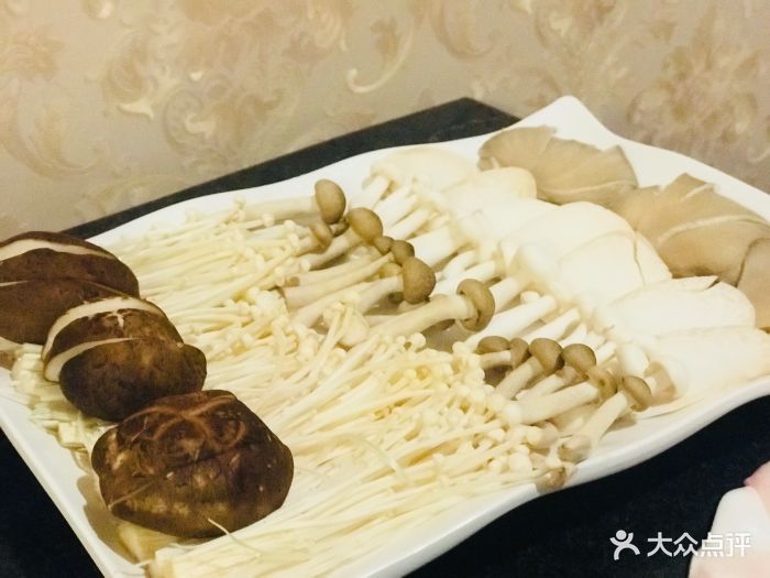 澳门德兴海鲜火锅菌类拼盘图片 - 第1张