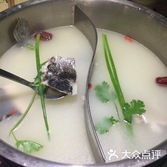 丽江斑鱼火锅(中央大道店)斑鱼大锅图片 - 第3张