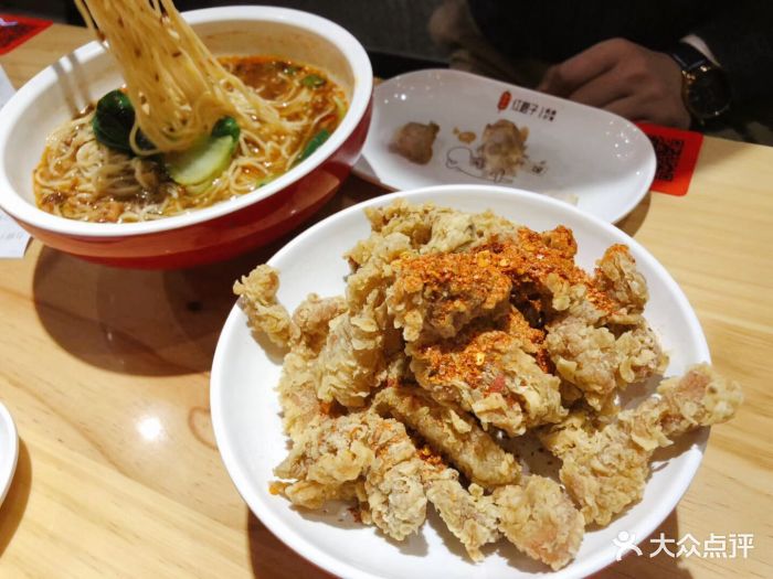 红橙子·成都小食(龙湖房山天街店)-川香小酥肉图片-北京美食-大众