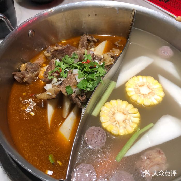 左庭右院鲜牛肉火锅(仙林金鹰店)特色牛腩鸳鸯锅底图片 - 第1264张