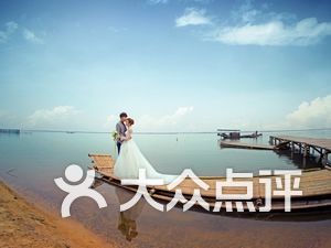 石路婚纱摄影_婚纱摄影(2)