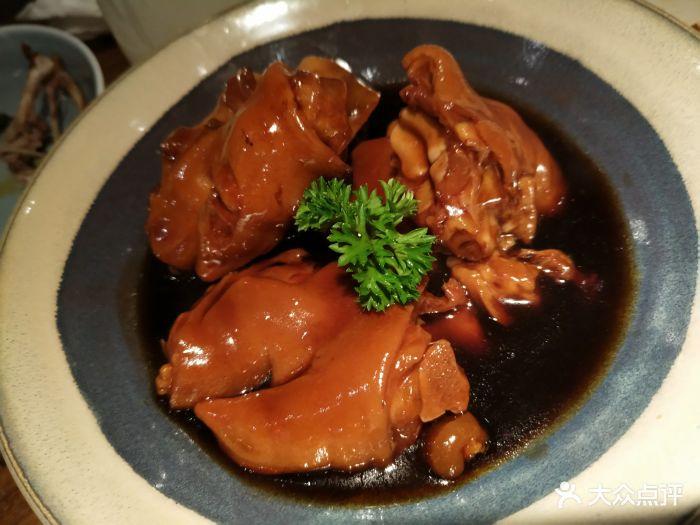 酱汁猪手
