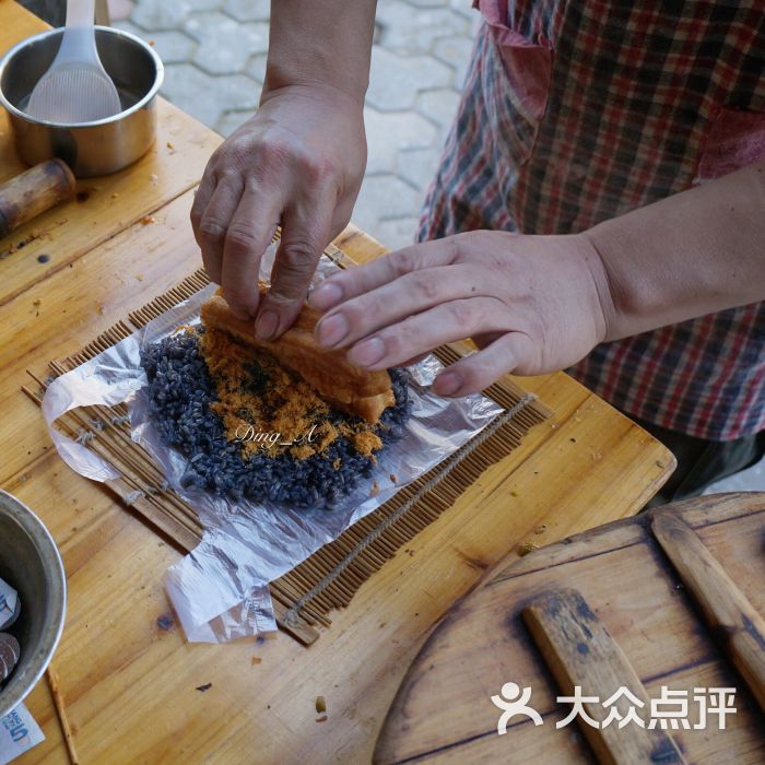 书影小吃-糍米饭团图片-安吉县美食-大众点评网