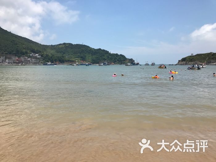 月亮湾沙滩图片 第5张