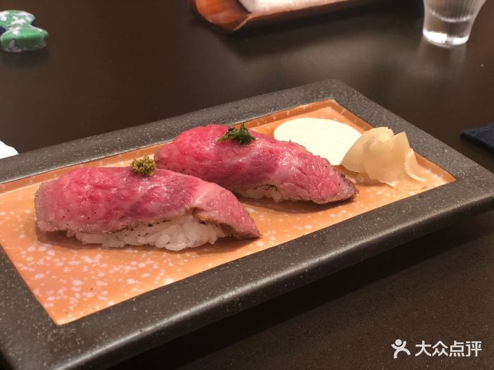 牛肉寿司