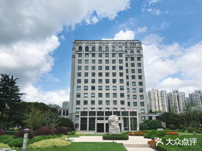 中共上海市委党校 上海行政学院教学楼图片