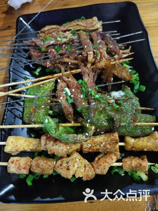 烤五花肉卷金针菇