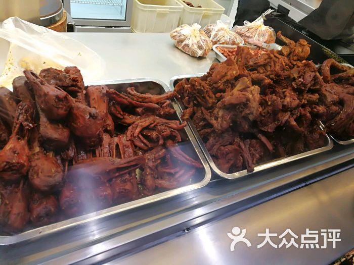 雅惠鸭脖鸭掌专卖(火车站店)图片 第4张