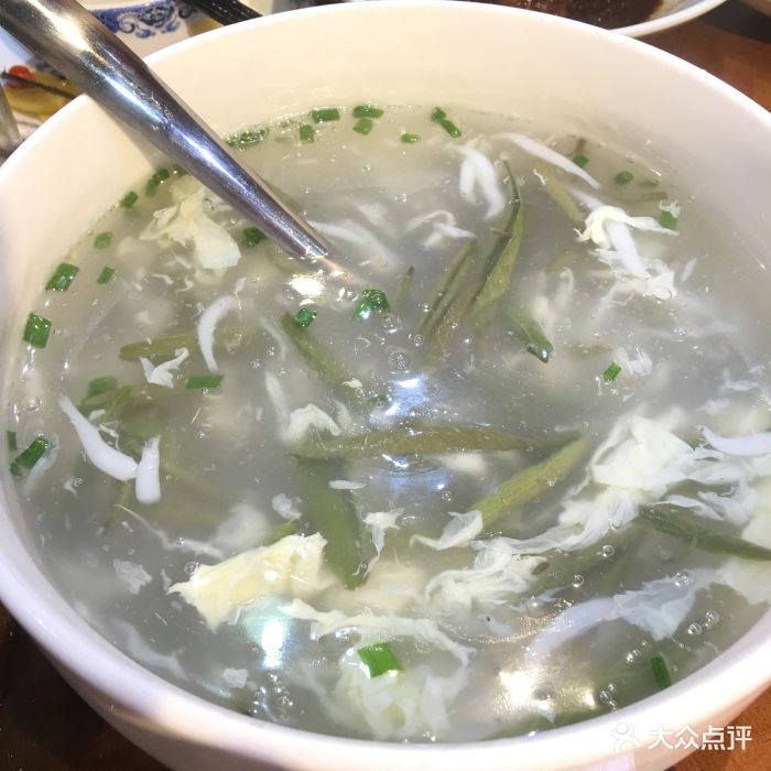 莼菜银鱼汤