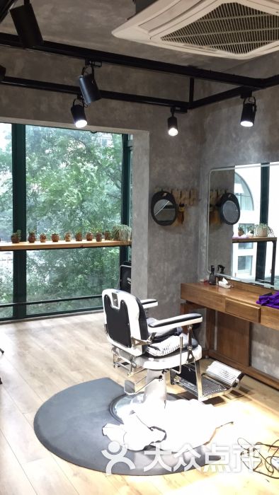 创星复古油头馆(太古里店)图片 - 第3张