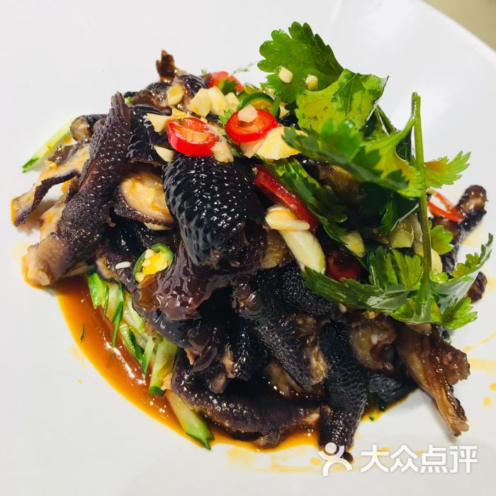 黑麻鸡爪