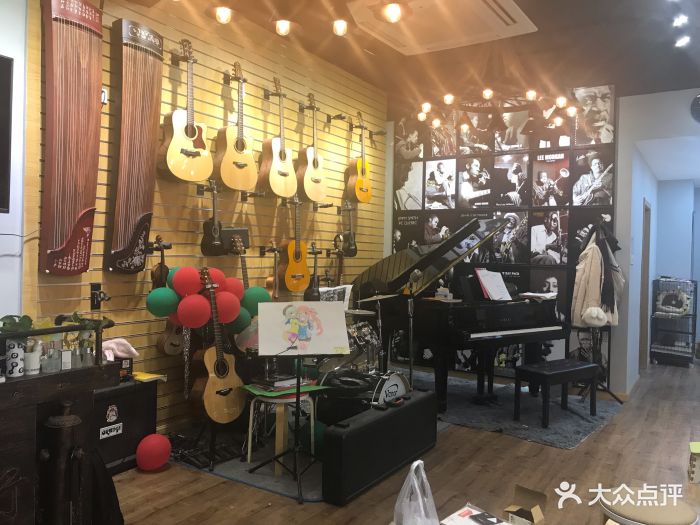 星原琴行艺术中心(丰镇路店)图片