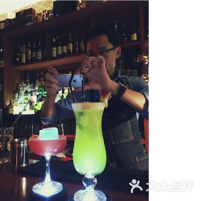 海上调酒师酒吧
