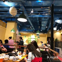 两三事串串鲜火锅(桂庙店)