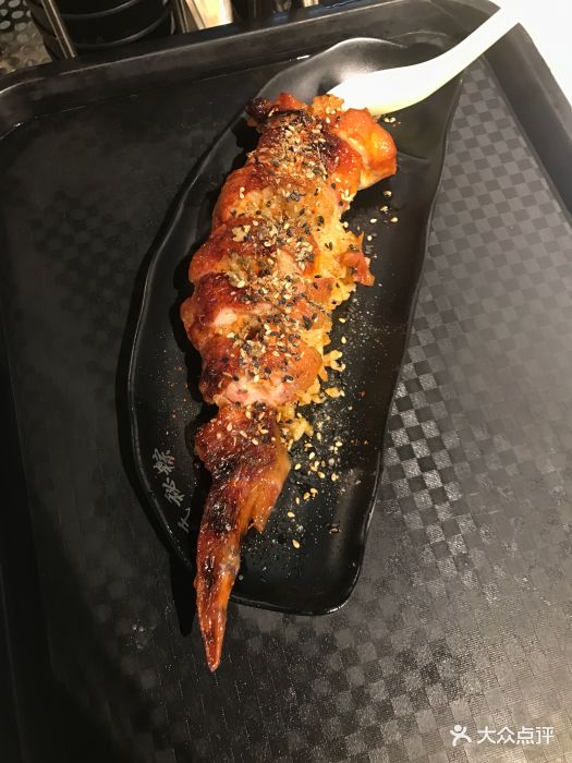 杭州滨德信娱乐江美食有哪些？ 钦州滨江公园美食？