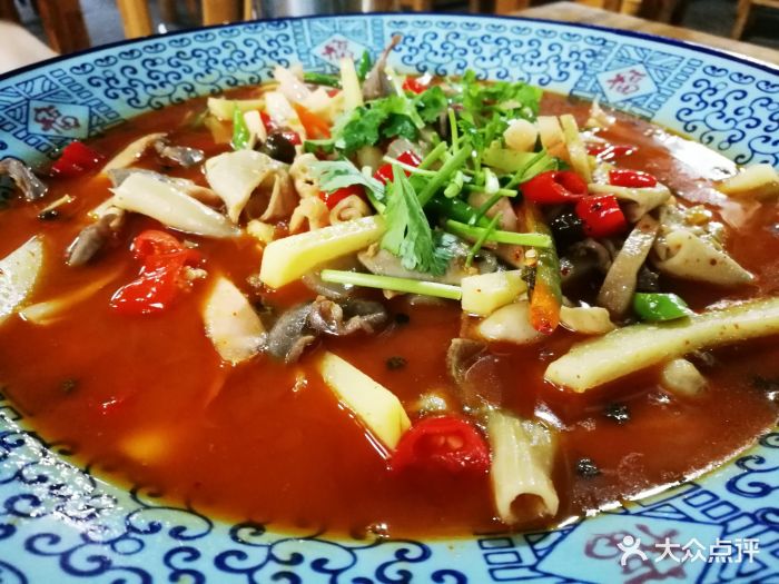 酸萝卜鸡杂