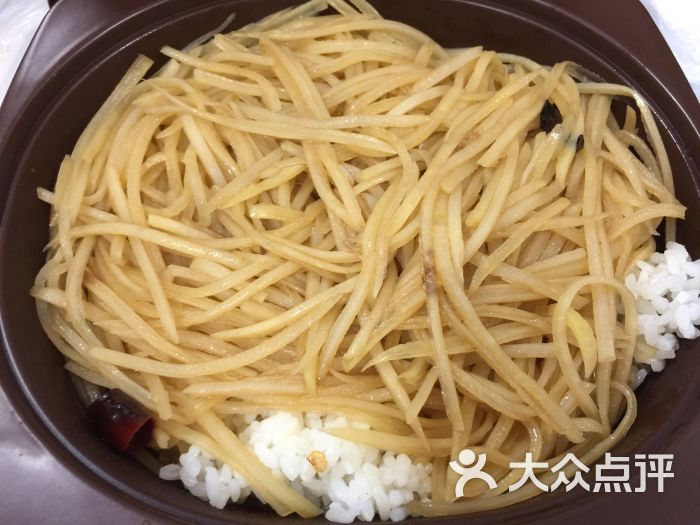 酸辣土豆丝 木桶饭